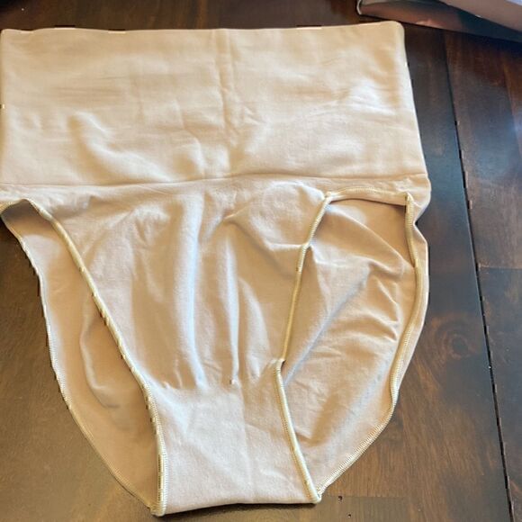 NWOT Skims Sculpting Mid Waist Briefs 4X/5X in Clay - Picture 6 of 9
